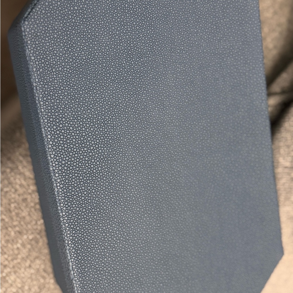 Textured Blue Box - Picture 4 of 5